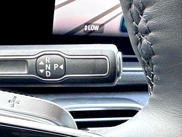 new 2025 Mercedes-Benz GLE 450 car, priced at $80,145