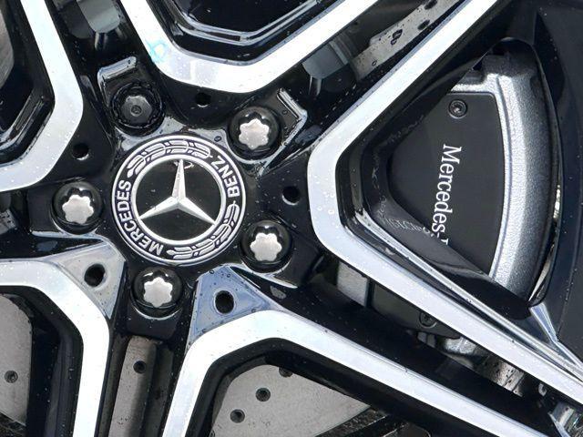 new 2025 Mercedes-Benz GLE 450 car, priced at $80,145