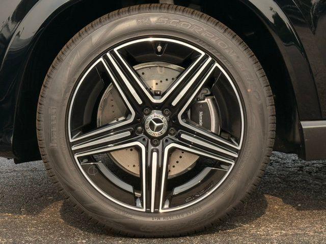 new 2026 Mercedes-Benz GLE 450 car, priced at $84,935