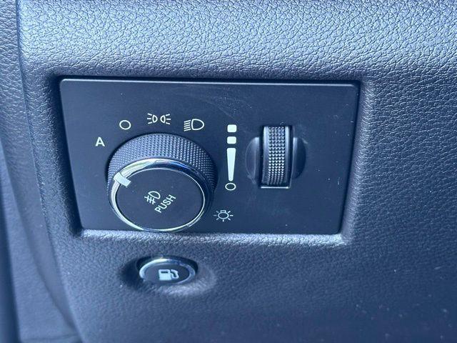 used 2019 Jeep Grand Cherokee car, priced at $21,748