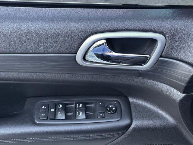 used 2019 Jeep Grand Cherokee car, priced at $21,748