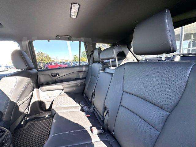 used 2022 Honda Passport car, priced at $31,644