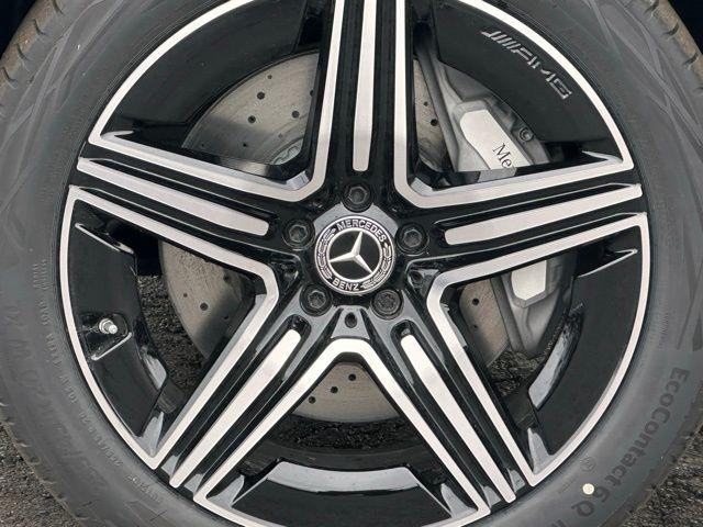 new 2025 Mercedes-Benz GLC 300 car, priced at $63,190