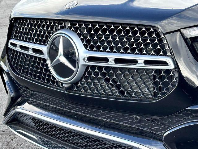 new 2026 Mercedes-Benz GLE 450 car, priced at $79,480