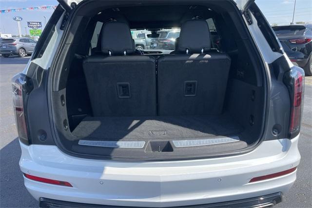 used 2021 Cadillac XT6 car, priced at $25,415