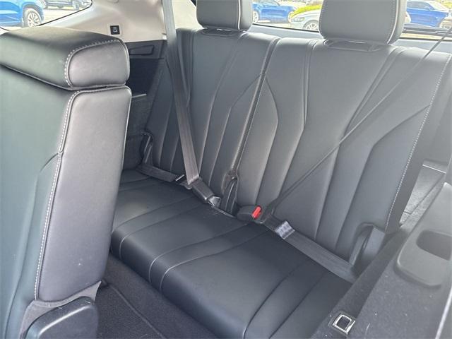 used 2022 Acura MDX car, priced at $43,433