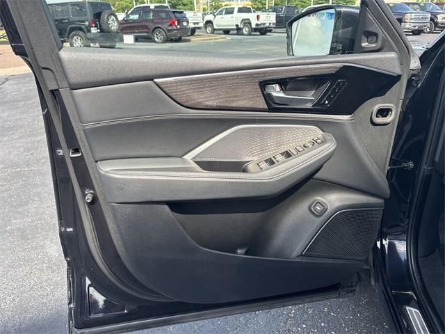 used 2022 Acura MDX car, priced at $43,433