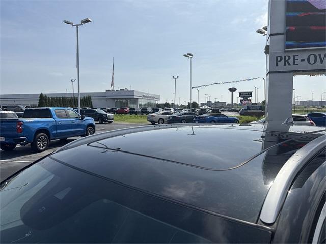 used 2022 Acura MDX car, priced at $43,433