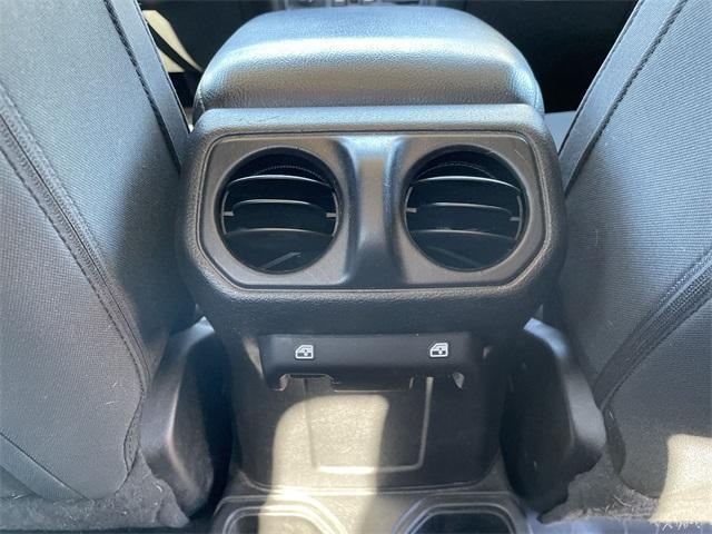 used 2021 Jeep Gladiator car, priced at $33,414