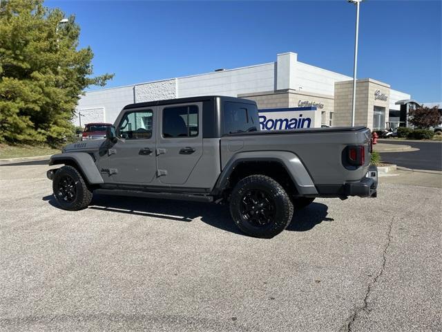 used 2021 Jeep Gladiator car, priced at $33,414