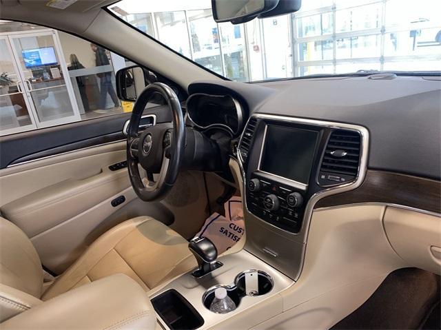 used 2015 Jeep Grand Cherokee car, priced at $15,378