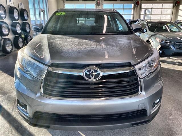 used 2015 Toyota Highlander car, priced at $13,416