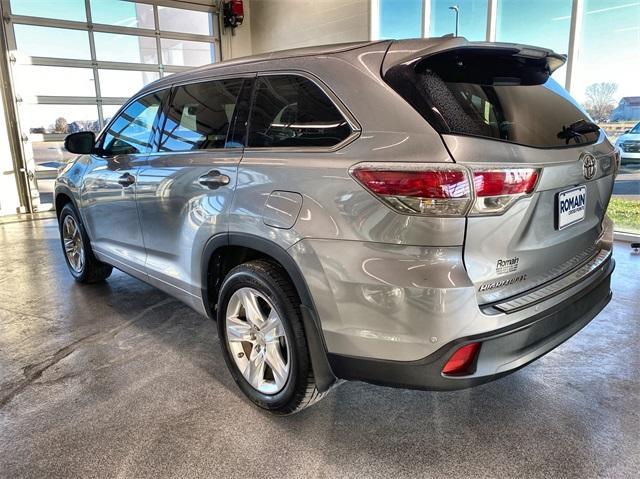 used 2015 Toyota Highlander car, priced at $13,416