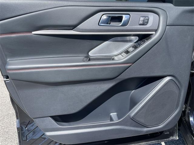 used 2025 Ford Explorer car, priced at $51,887