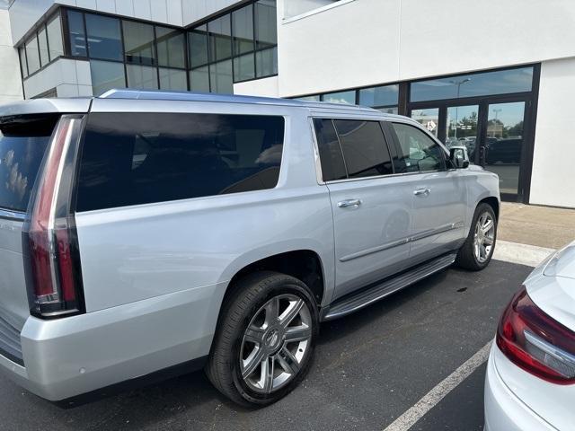 used 2020 Cadillac Escalade ESV car, priced at $41,995