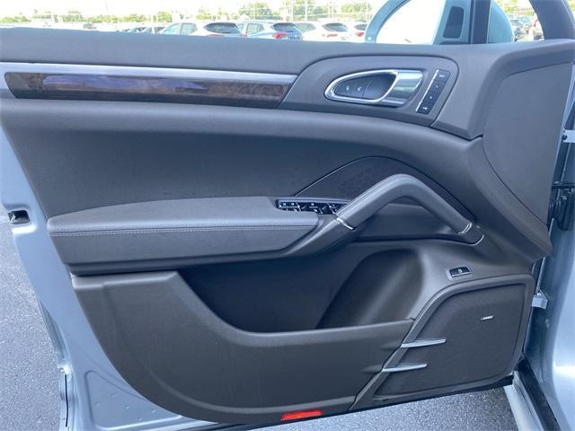 used 2017 Porsche Cayenne E-Hybrid car, priced at $25,995