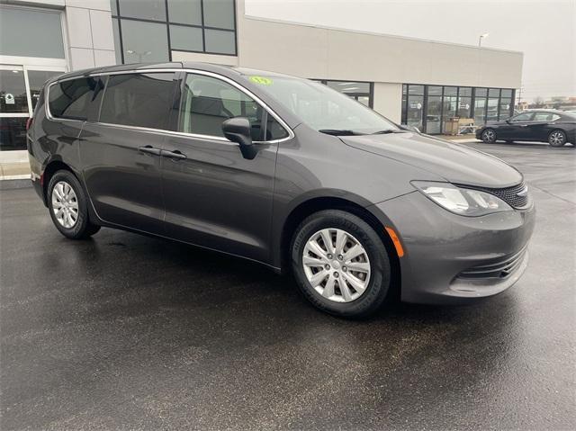 used 2019 Chrysler Pacifica car, priced at $12,976