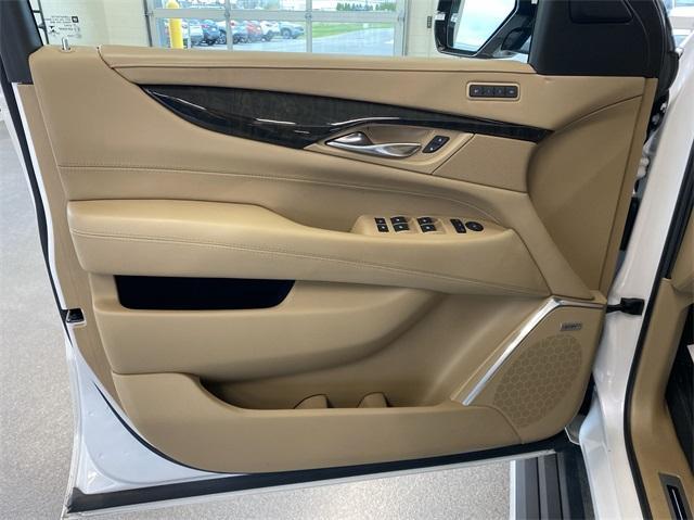 used 2019 Cadillac Escalade ESV car, priced at $39,995