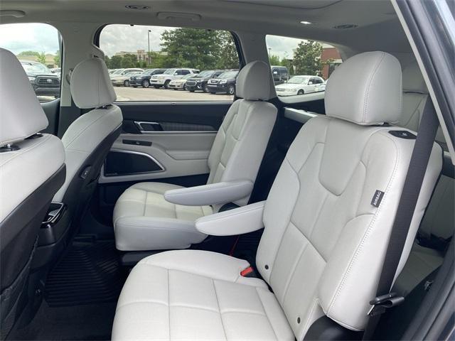 used 2024 Kia Telluride car, priced at $42,925