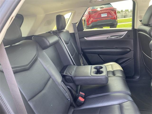 used 2019 Cadillac XT5 car, priced at $19,998