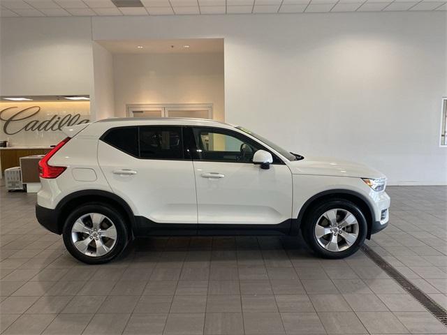 used 2020 Volvo XC40 car, priced at $21,997