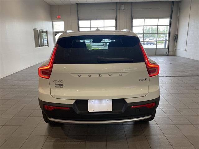 used 2020 Volvo XC40 car, priced at $21,997
