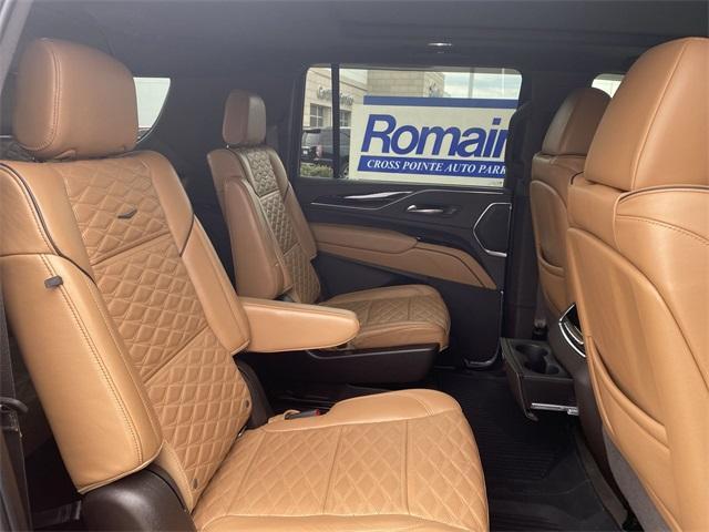 used 2022 Cadillac Escalade ESV car, priced at $56,513