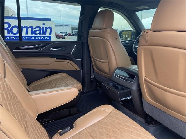 used 2022 Cadillac Escalade ESV car, priced at $56,513