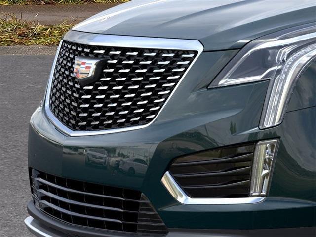 new 2025 Cadillac XT5 car, priced at $51,215