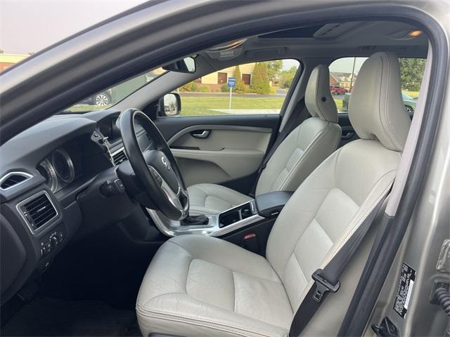 used 2013 Volvo XC70 car, priced at $9,589