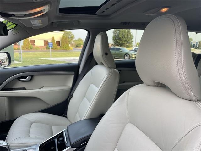 used 2013 Volvo XC70 car, priced at $9,589