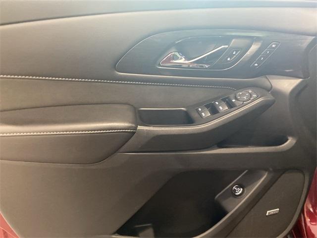 used 2020 Chevrolet Traverse car, priced at $26,786