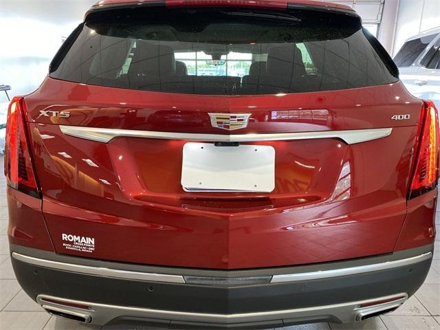 used 2024 Cadillac XT5 car, priced at $48,407