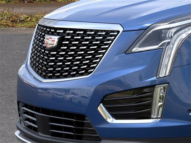 new 2025 Cadillac XT5 car, priced at $53,505