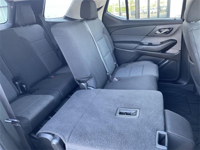 used 2021 Chevrolet Traverse car, priced at $23,689