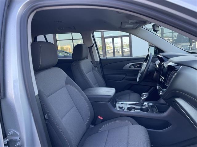used 2021 Chevrolet Traverse car, priced at $23,689