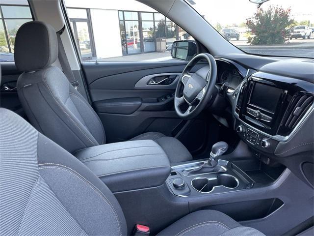 used 2021 Chevrolet Traverse car, priced at $23,689