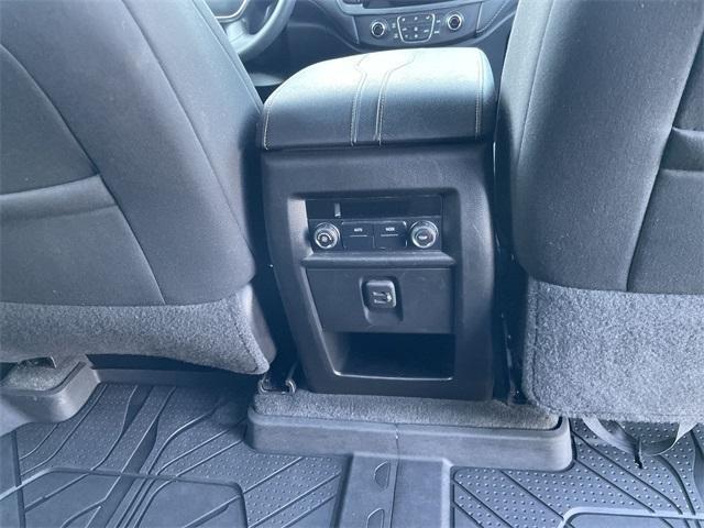 used 2021 Chevrolet Traverse car, priced at $23,689