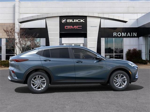 new 2025 Buick Envista car, priced at $25,925