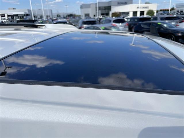 used 2009 Cadillac Escalade car, priced at $10,767