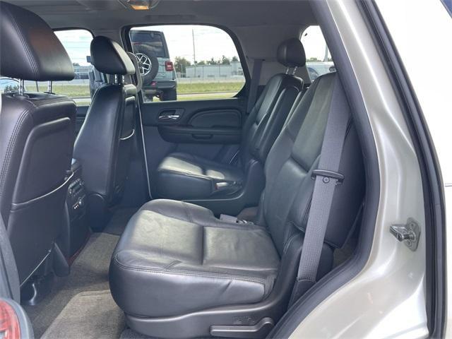 used 2009 Cadillac Escalade car, priced at $10,767