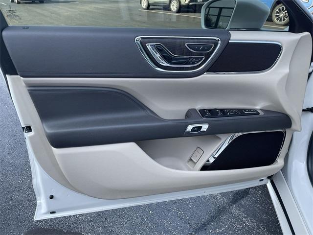 used 2017 Lincoln Continental car, priced at $23,499