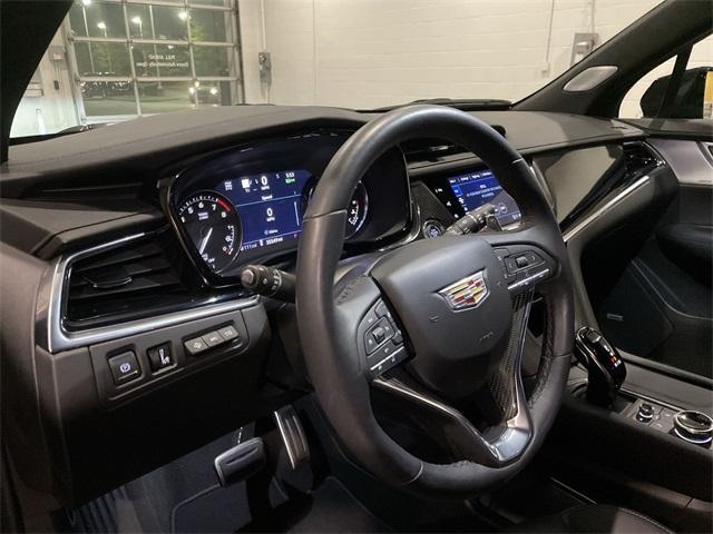 used 2024 Cadillac XT6 car, priced at $43,887