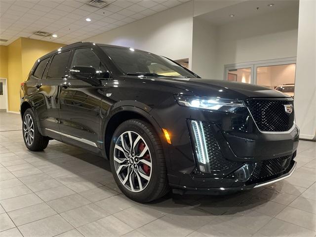 used 2024 Cadillac XT6 car, priced at $43,887