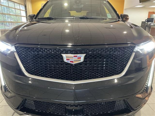 used 2024 Cadillac XT6 car, priced at $48,477