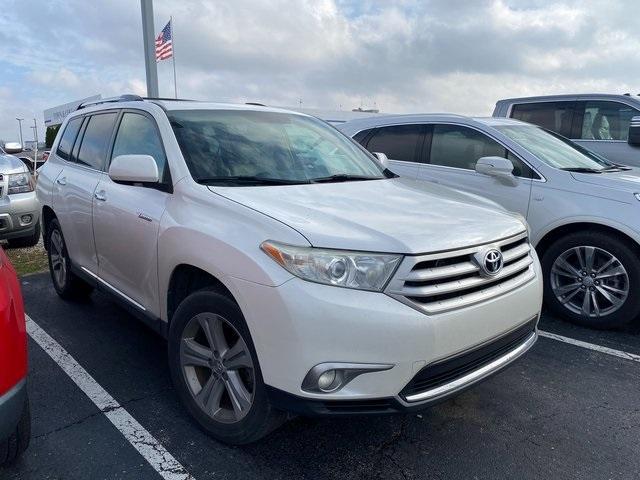 used 2013 Toyota Highlander car, priced at $11,677