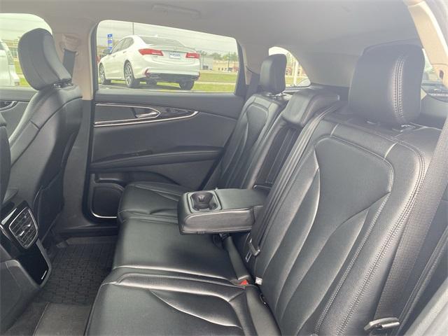 used 2022 Lincoln Nautilus car, priced at $29,274