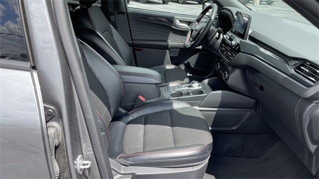 used 2025 Ford Escape car, priced at $25,224
