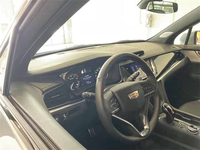 used 2024 Cadillac XT6 car, priced at $55,443