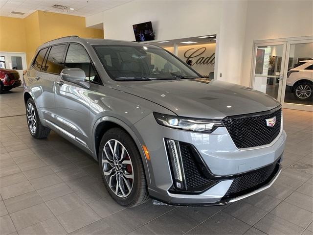 used 2024 Cadillac XT6 car, priced at $55,443